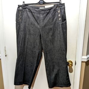 NWT. WOMEN'S CATO CARGO POCKET JEANS. Size 16W. Black